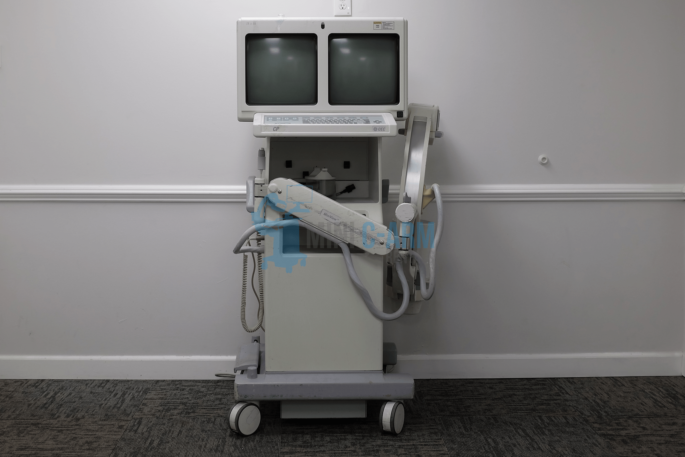 GE OEC 6800 Mini C-Arm